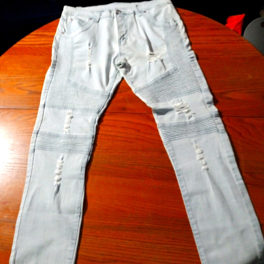 Brand new 💥 mens             skinny jeans 👌